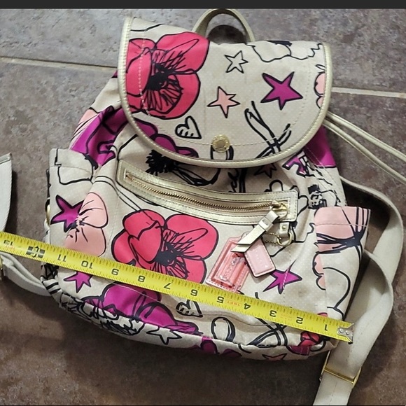 Coach Signature Daisy Kyra Satin Flower Print Backpack Bag 19284 Multicolor. - Picture 2 of 8